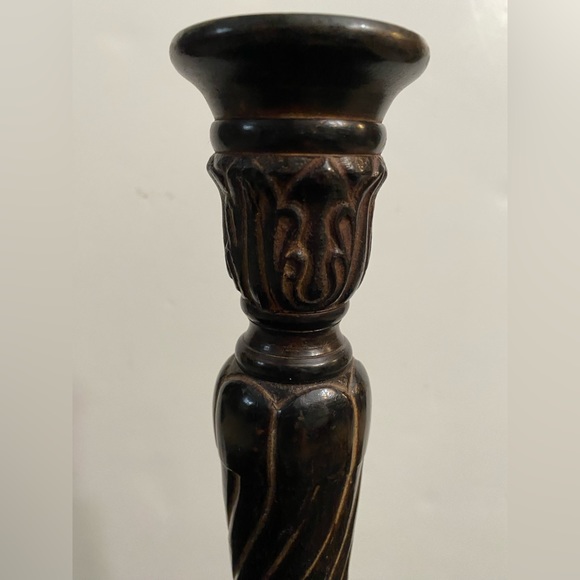 Vtg. CARVED METAL CANDLESTICK Southern Living at Home Garrity House Candlestick - Picture 3 of 8